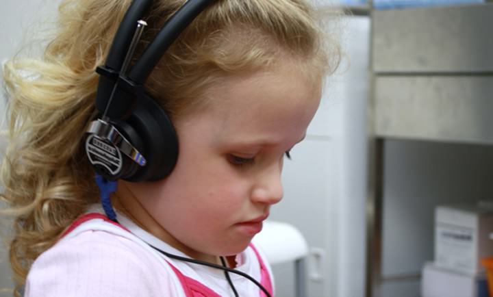 Потеря слуха у детей
